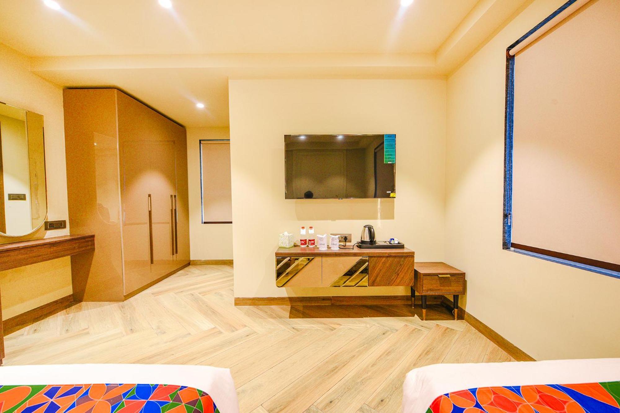 Fabhotel Prime Qotel Janakpuri Delhi Kültér fotó