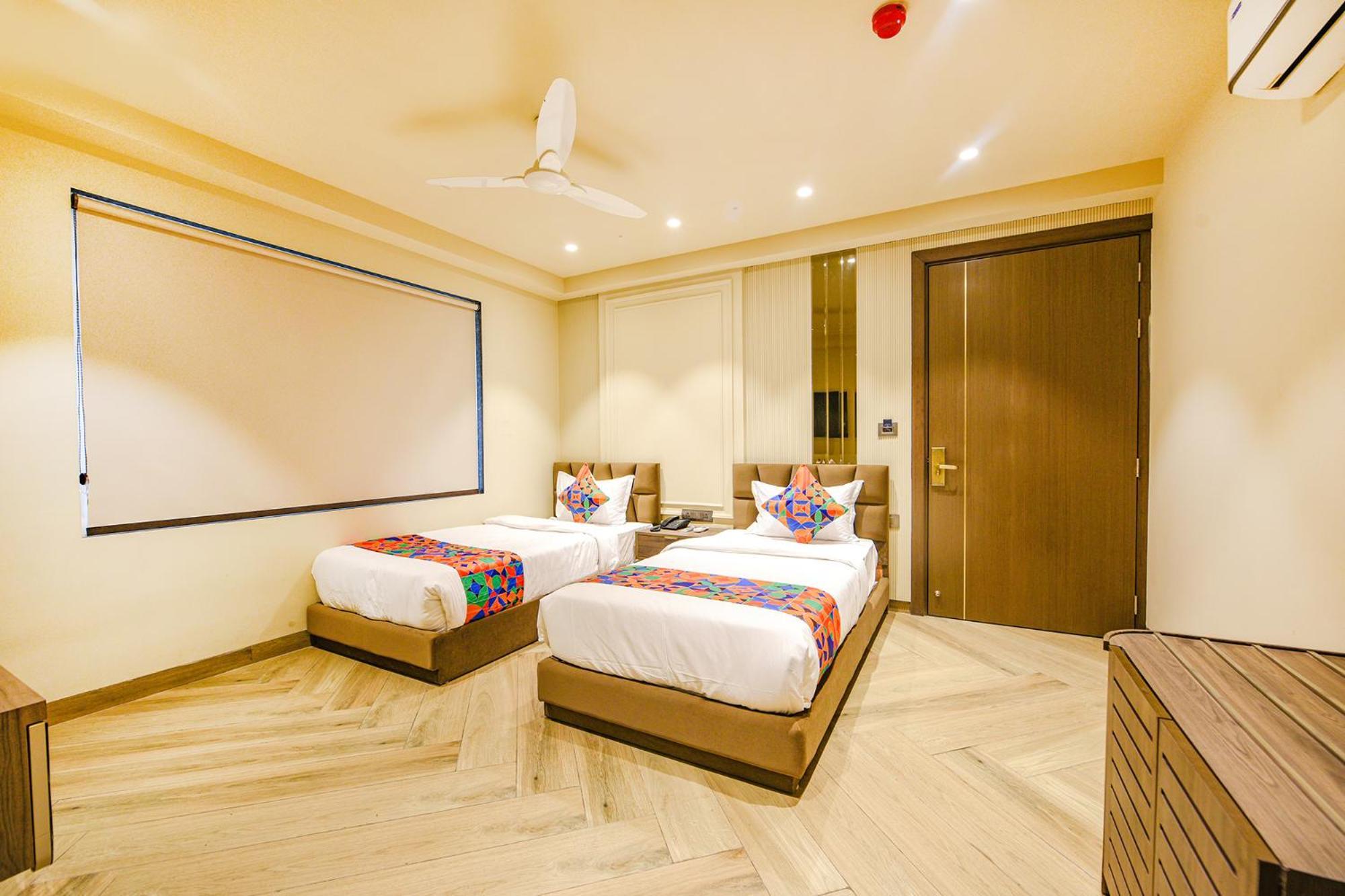 Fabhotel Prime Qotel Janakpuri Delhi Kültér fotó