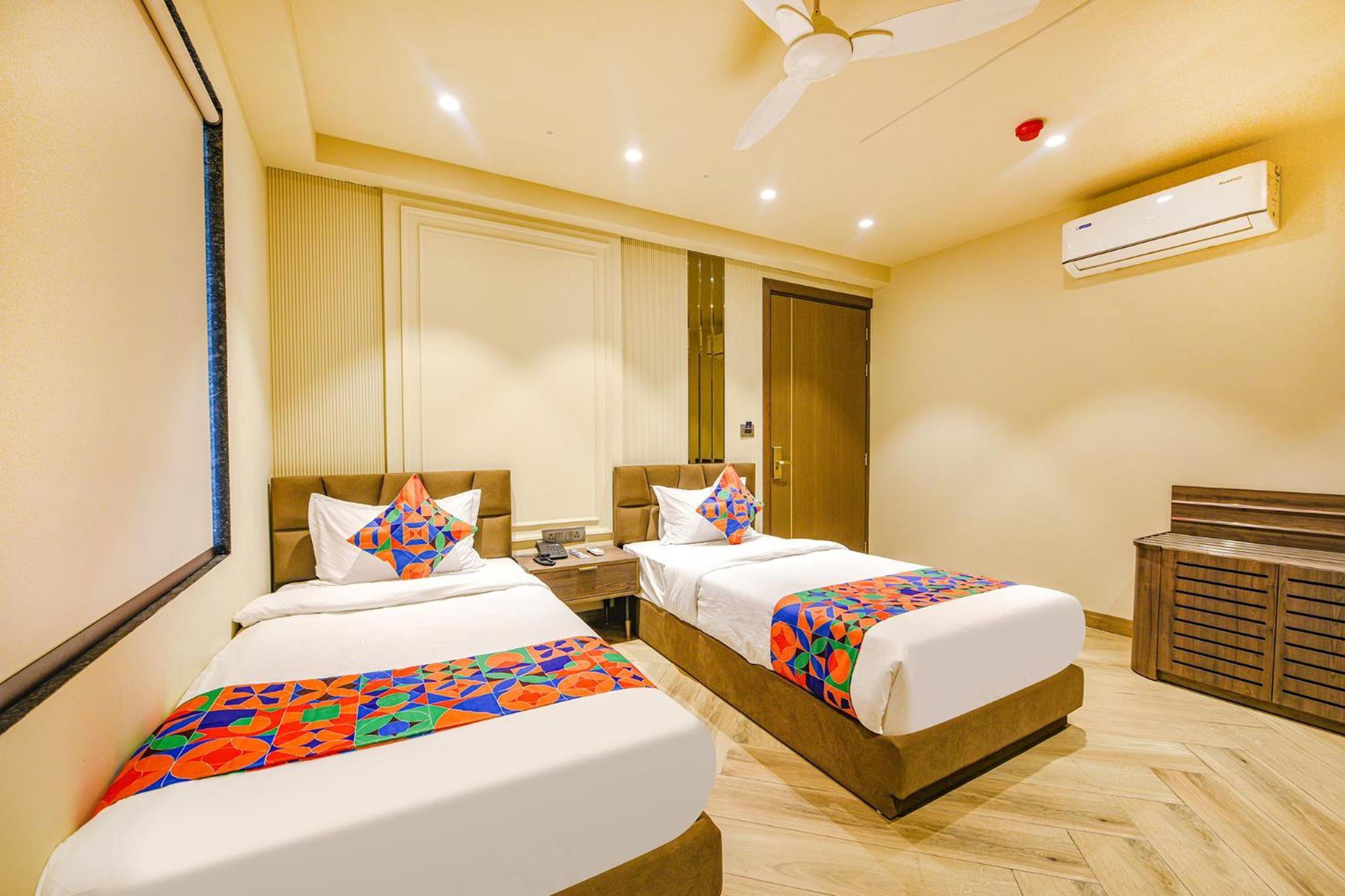 Fabhotel Prime Qotel Janakpuri Delhi Kültér fotó
